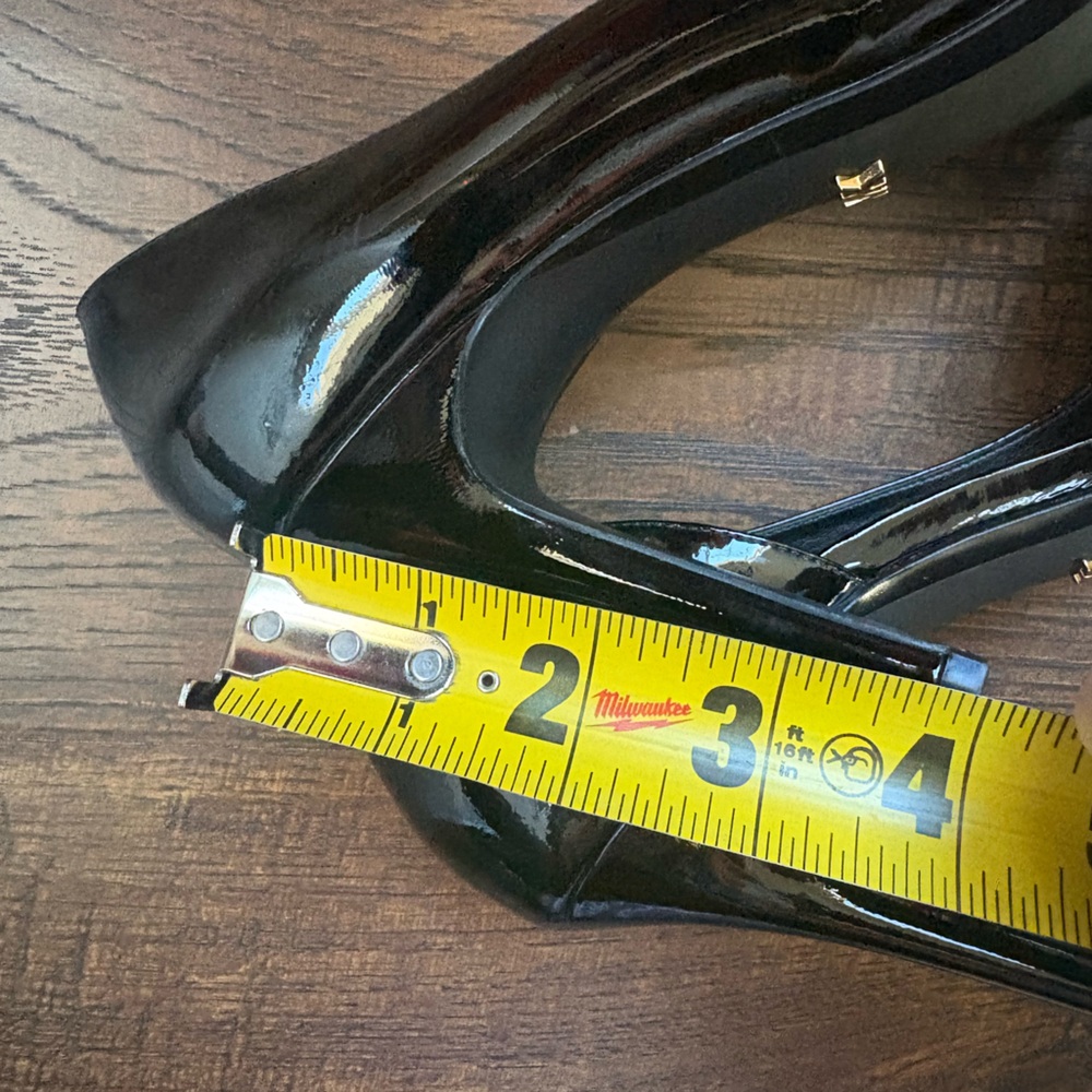 Michael Kors Black Patent Leather Pointed Toe Stiletto Heels - Picture 4 of 6